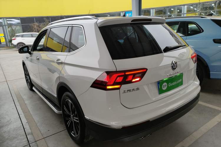 Used Volkswagen Tiguan L 2020 330TSI Automatic Two-Wheel Drive Panoramic Comfort Edition China VI Standard