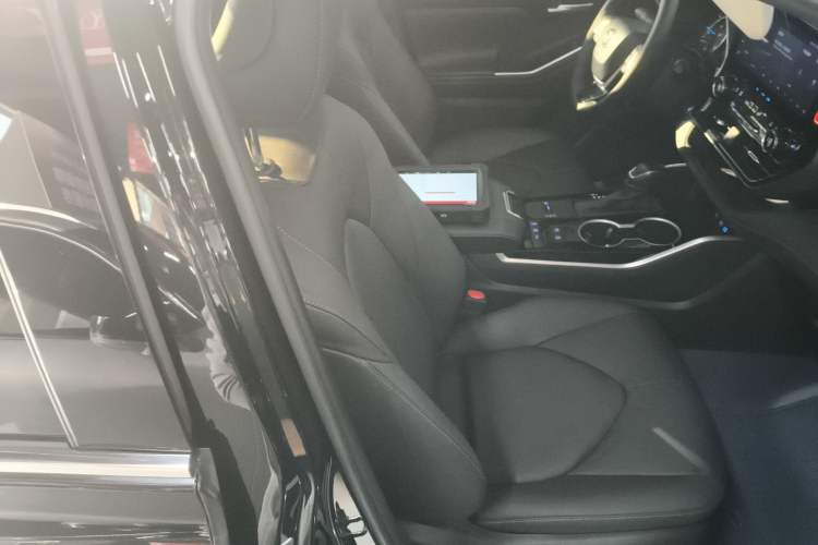 Used Toyota Highlander 2022 Dual-Engine 2.5L Four-Wheel Drive Prestige Version 7 Seats