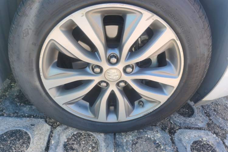 Used Buick GT 2019 18T Automatic Connected Elite Model China VI Standard
