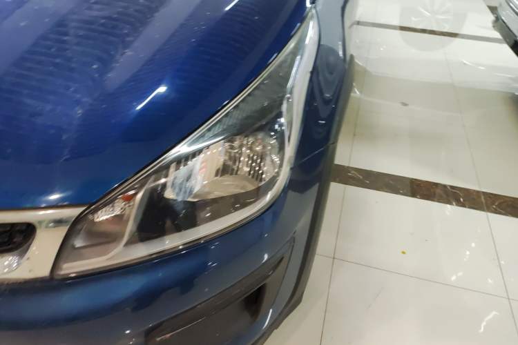 Used Kia KX Cross 2017 1.4L AT GLS
