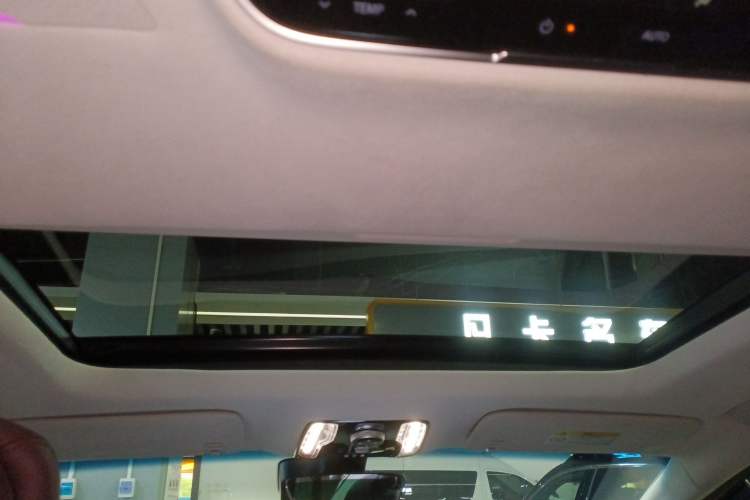 Used Buick Century 2023 2.0T Six-Seater Yinshi Edition
