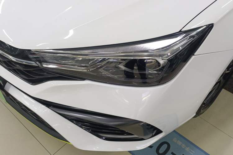 Used Roewe i5 2021 1.5L CVT Platinum Edition
