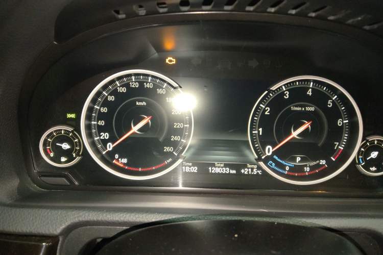 Used BMW 5 Series GT 2014 528i Leading Model
