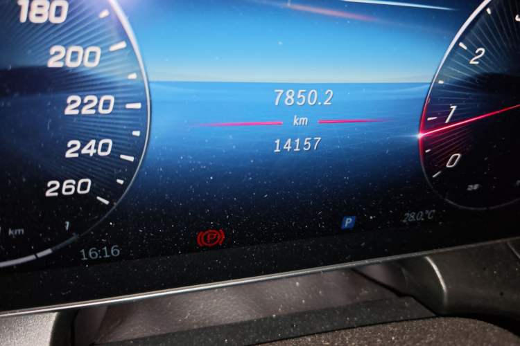 Used Mercedes-Benz GLC 2023 Refreshed GLC 300 L 4MATIC Dynamic Version 7-Seater
