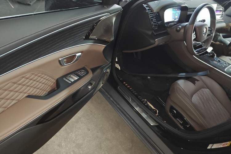 Used BYD Han 2023 DM-i Champion Edition 121KM Prestige Model