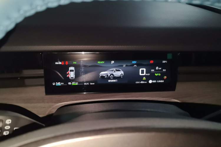 Used JETOUR Shanhai Shanhai L6 2024 1.5TD DHT MAX
