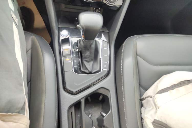 Used Volkswagen Tiguan L 2018 Facelift 330TSI Automatic Two-Wheel Drive Luxury Edition
