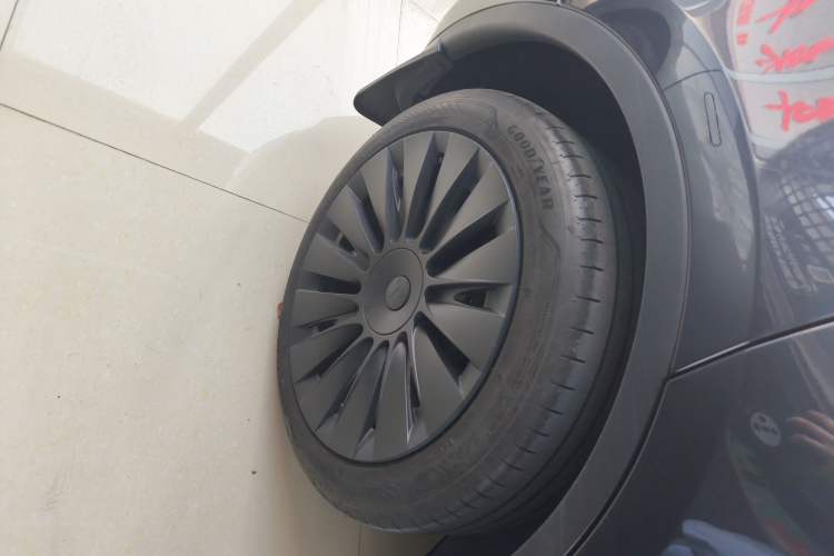 Used Tesla Model Y 2024 Rear-Wheel-Drive Version