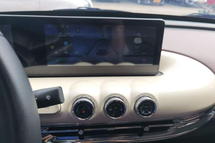 Used Wuling Bingo 2024 333 km Enjoyment Version
