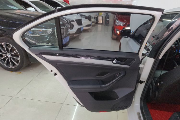 Used Volkswagen Sagitar 2018 1.6L Automatic Comfort Model
