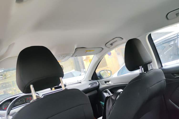 Used Peugeot 308 2016 1.6L Automatic Fashion Edition
