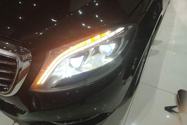 Used Mercedes-Benz S-Class 2017 S 320 L Business Model
