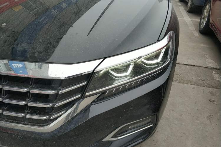 Used Volkswagen Passat 2020 Revised Version 330TSI Luxury Edition China VI Standard
