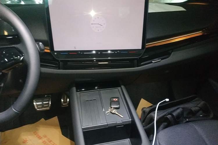 Used Volkswagen ID.UNYX 2024 Pro Long-Range Version
