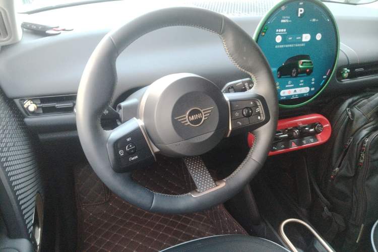 Used  Electric MINI COOPER 2024 456km COOPER E Classic Edition
