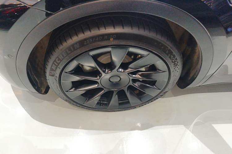 Used Tesla Model Y 2021 Standard Range Rear-Wheel Drive Version