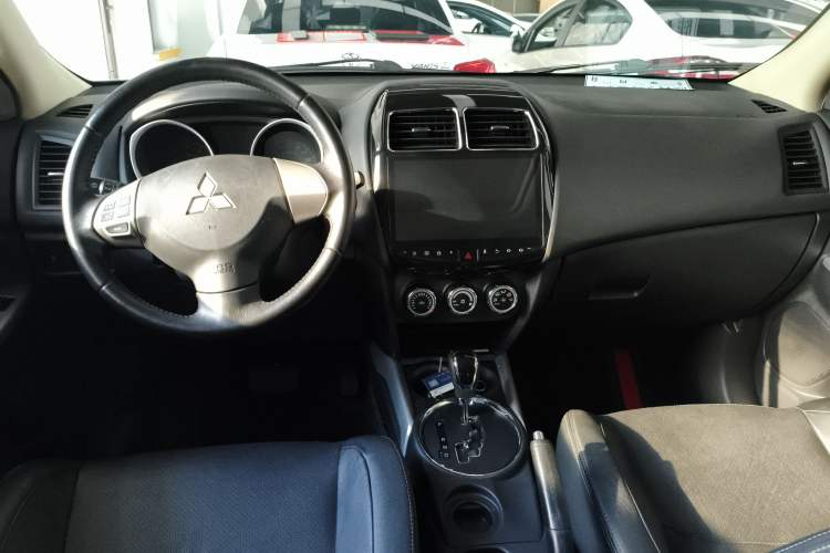 Used Mitsubishi ASX 2018 2.0L CVT Two-Wheel Drive Deluxe Edition
