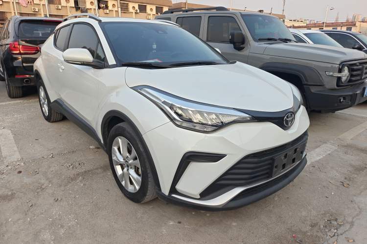 Used Toyota IZOA 2021 2.0L Enjoy Edition
