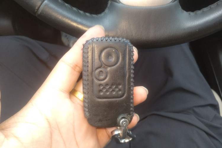 Used Honda CR-V 2013 2.4L Two-Wheel-Drive Luxury Edition