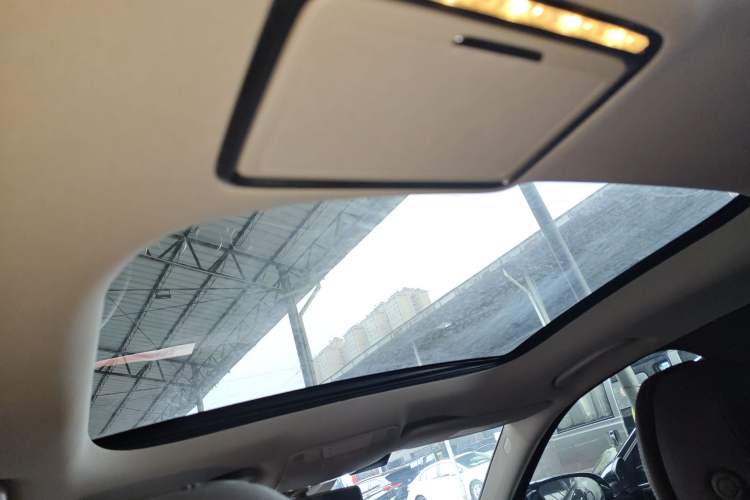 Used Mercedes-Benz E-Class 2016 E 300 L Luxury Model
