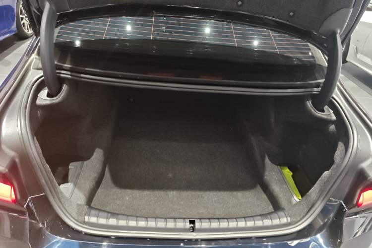 Used BMW 5 Series 2022 Restyled 530Li Leading Edition M Sport Package
