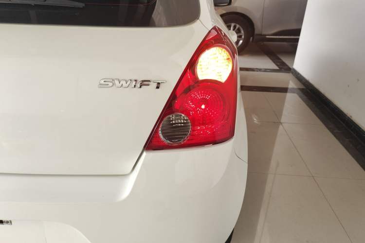 Used Suzuki Swift 2014 1.5L Automatic Fashion Edition
