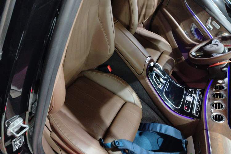 Used Mercedes-Benz E-Class 2016 E 200 L
