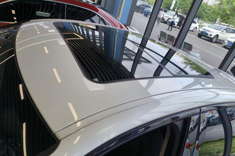 TDK.VehicleDetails.img