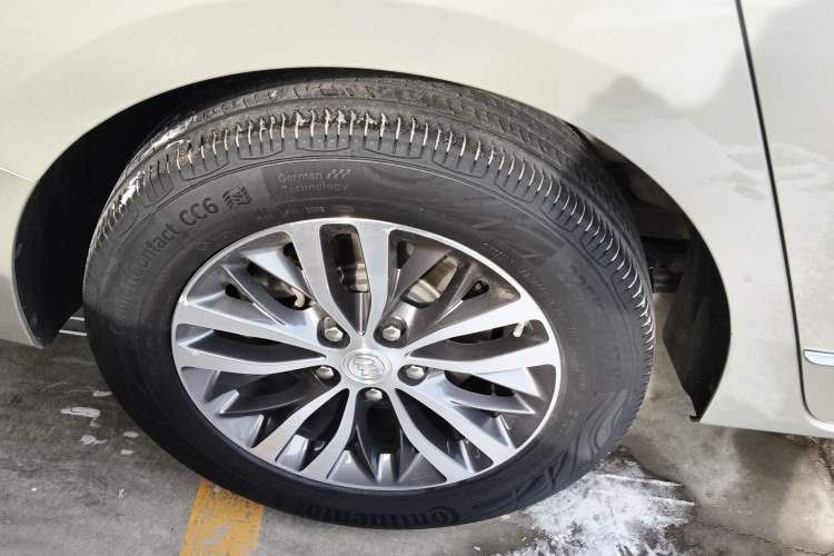 Used Buick GL8 2021 ES Land Cruiser 653T Luxury Edition