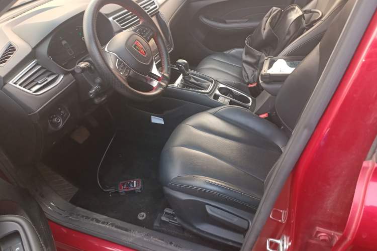 Used Roewe i5 2020 1.5L Automatic 4G Connect Luxury Flagship Edition
