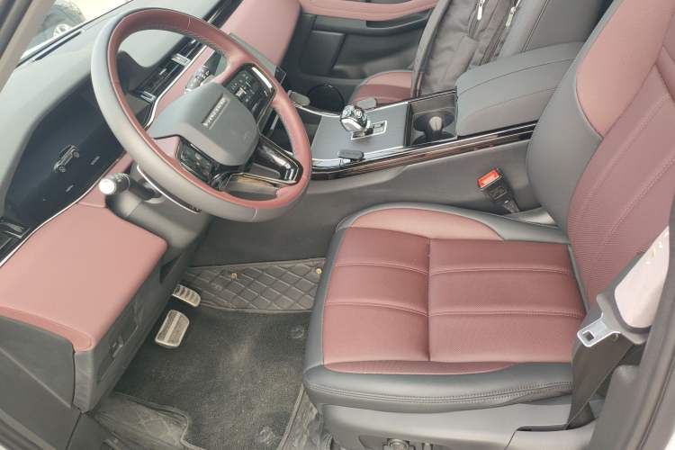 Used Land Rover Range Rover Evoque 2024 Aurora L 249 PS Prestige Light-Chasing Edition