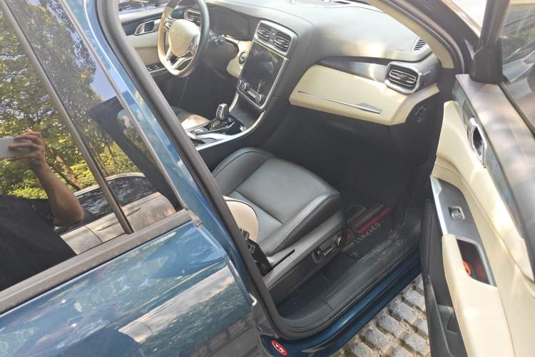 Used Lynk & Co 01 2017 2.0T Two-Wheel Drive Zhaopu Version