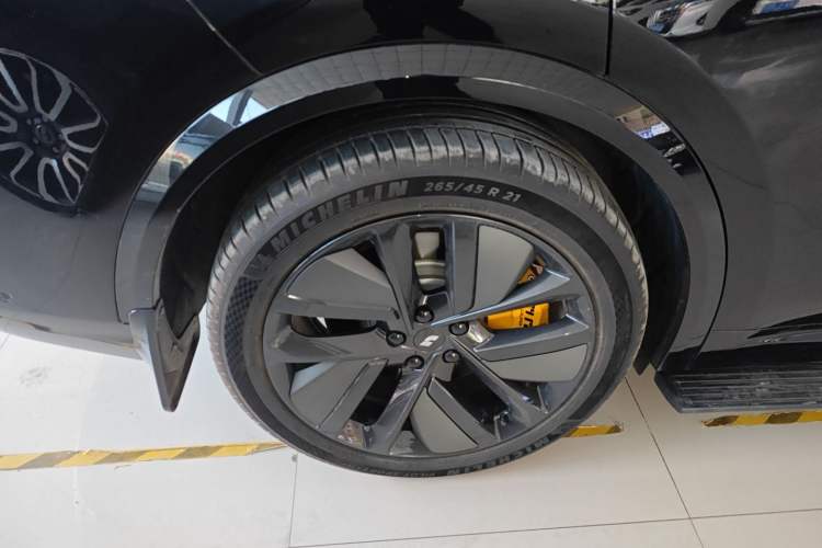 Used Li Auto L8 2024 Pro Model
