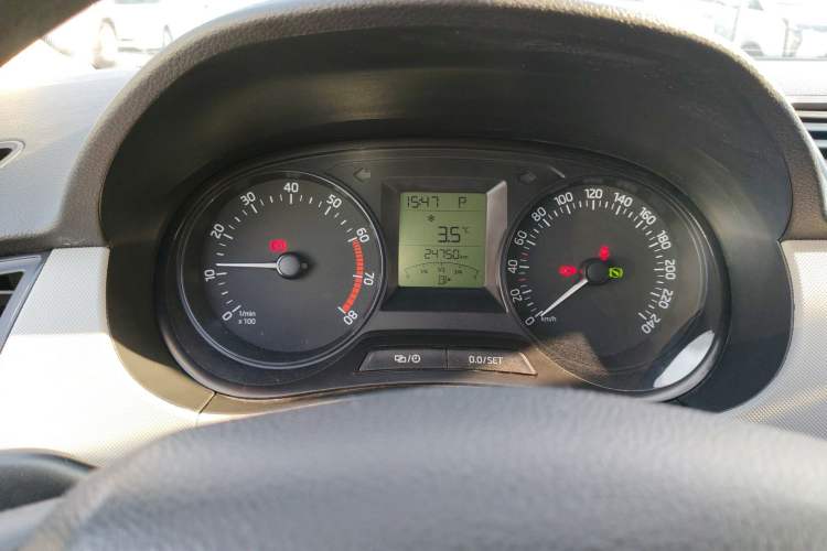 Used Skoda Fabia 2016 1.4L Automatic Car Enjoy Edition
