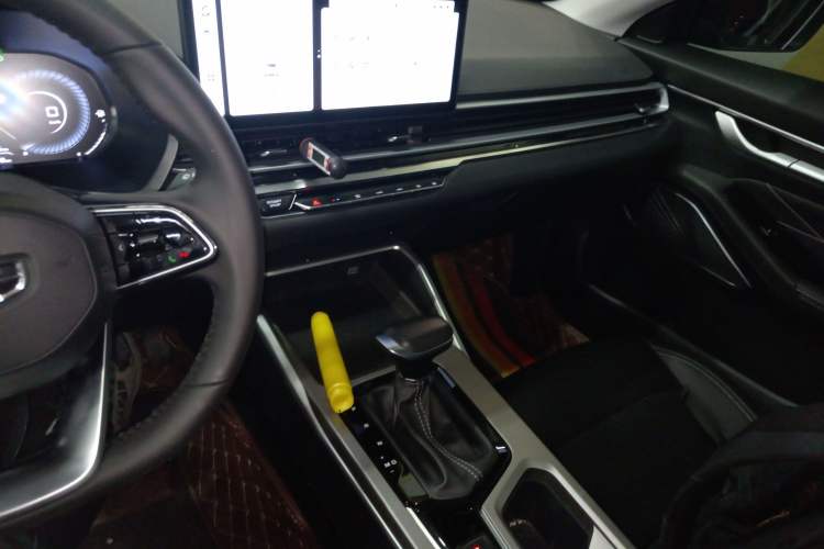 Used Geely Auto Emgrand 2023 4th Generation Champion Edition 1.5L CVT Prestige Model
