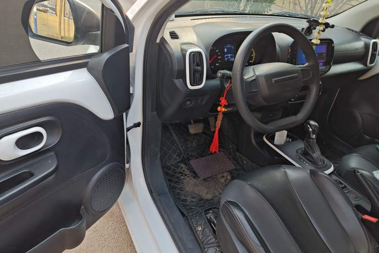 Used Roewe Clever 2022 311km QiQi BoBo Edition