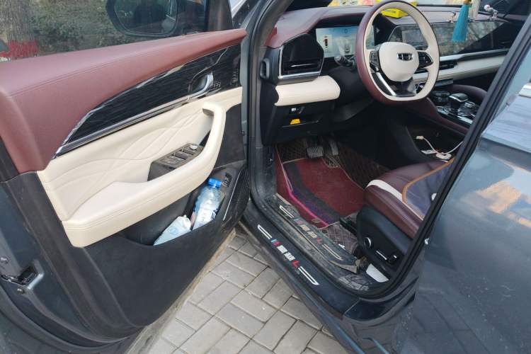 Used Geely Auto Monjaro L 2021 2.0TD DCT EVO Two-Wheel Drive Prestige Version
