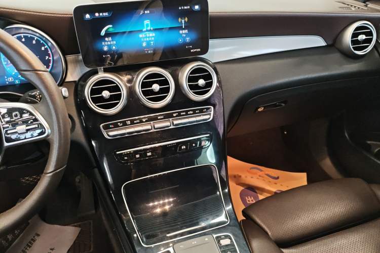 Used Mercedes-Benz GLC 2020 Facelifted GLC 260 L 4MATIC Dynamic Edition
