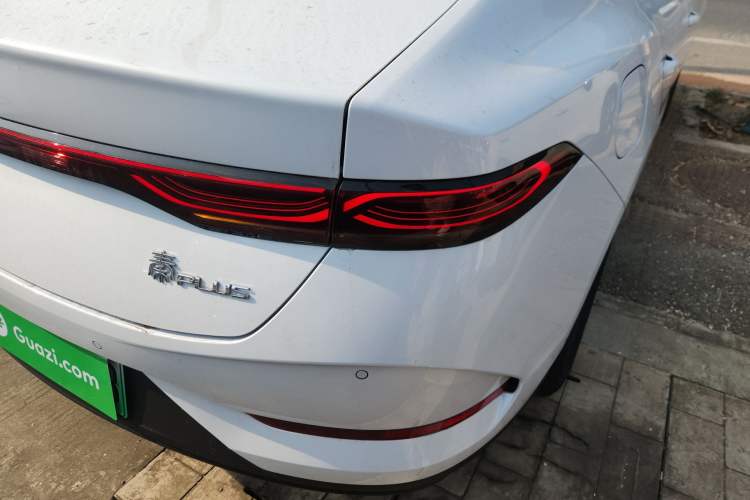 Used BYD Qin PLUS 2025 DM-i Smart Drive 55KM Leading Model
