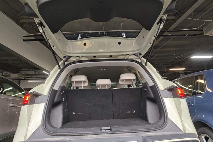 Used BYD Yuan UP 2025 Intelligent Driving Version 401 km Leading Edition
