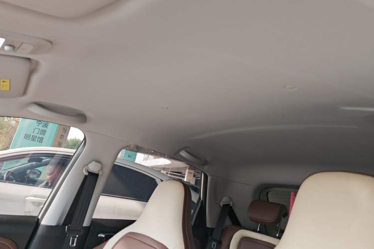 Used Wuling Bingo 2023 333 km Lingxi Connected Version
