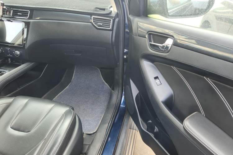 Used Dongfeng Fengon 580 2016 Revised Version 1.5T CVT Luxury Edition
