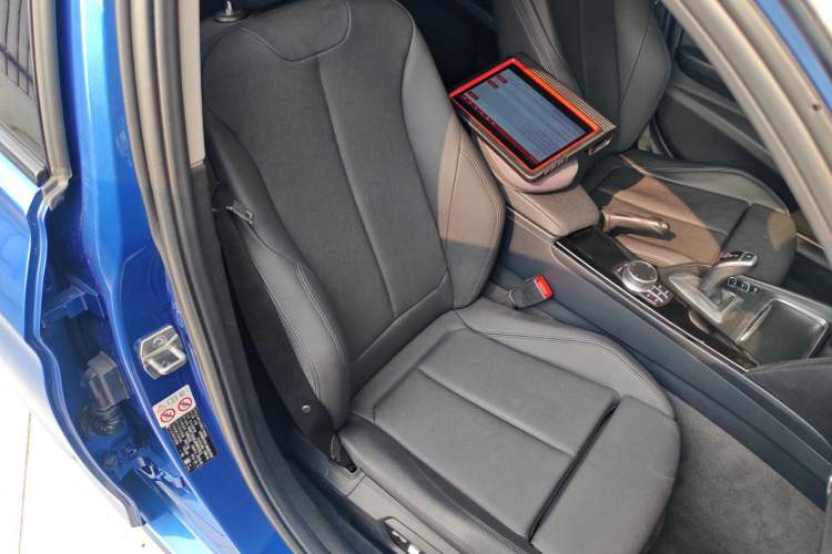 Used BMW 3 Series 2018 320Li Leading Model M Sport Package
