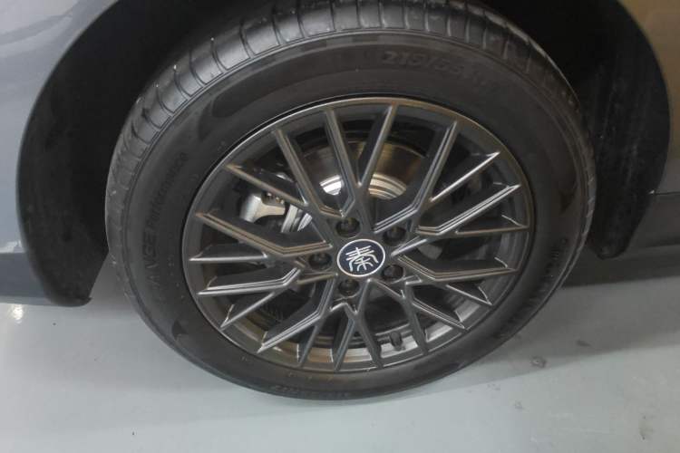 Used BYD Qin PLUS 2025 EV Smart Drive Edition 420KM Leading Model