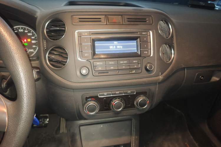 Used Volkswagen Tiguan L 2013 1.8TSI Automatic Two-Wheel Drive Trend Edition