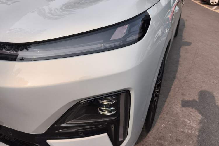 Used  S09 2025 Rear-Drive Ultra+
