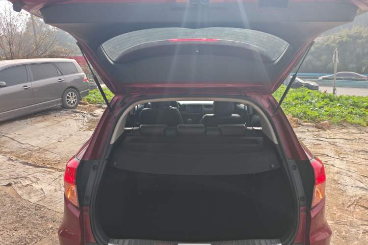 Used Honda Vezel 2015 1.5L CVT two-wheel drive Comfort trim