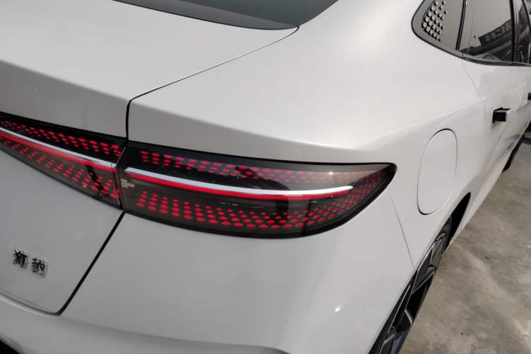 Used BYD Seal 2022 700 km Long-Range Rear-Wheel-Drive Version
