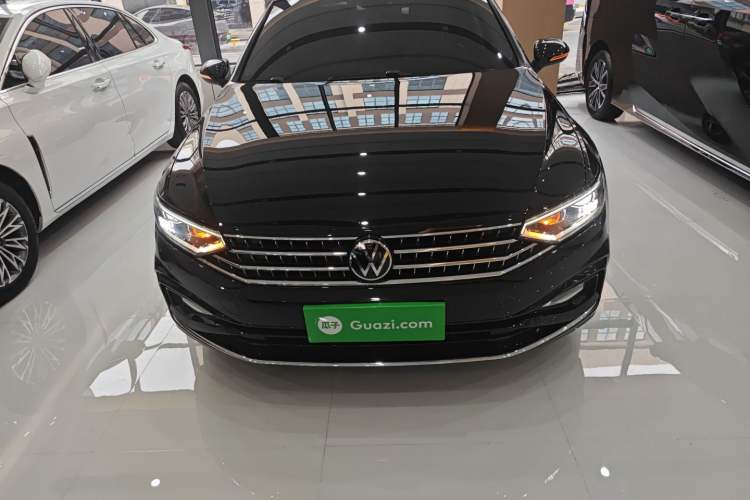 Used Volkswagen Magotan 2023 2 Million Units Commemorative Edition 330TSI DSG Luxury Version