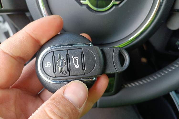 Used  Clubman 2023 Revised 2.0T COOPER S Connoisseur
